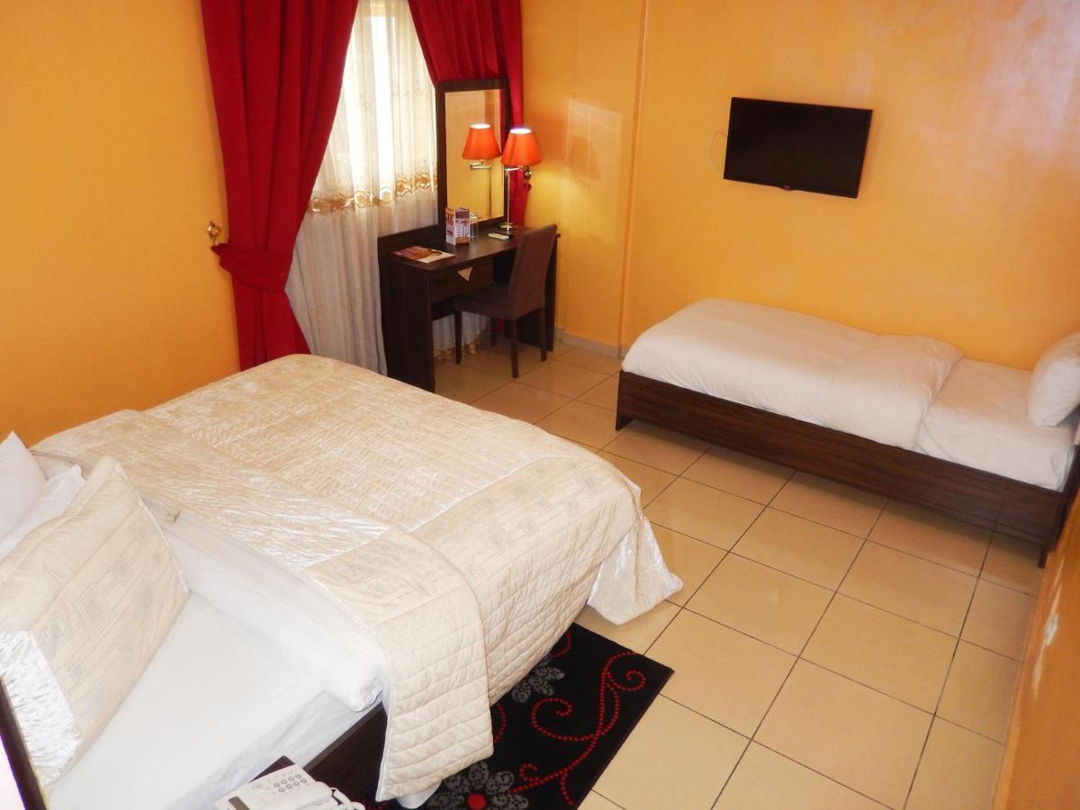 Noubou International Hotel Douala Eksteriør billede