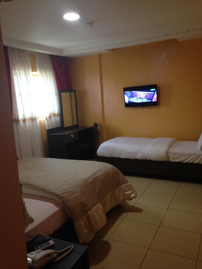 Noubou International Hotel Douala Eksteriør billede