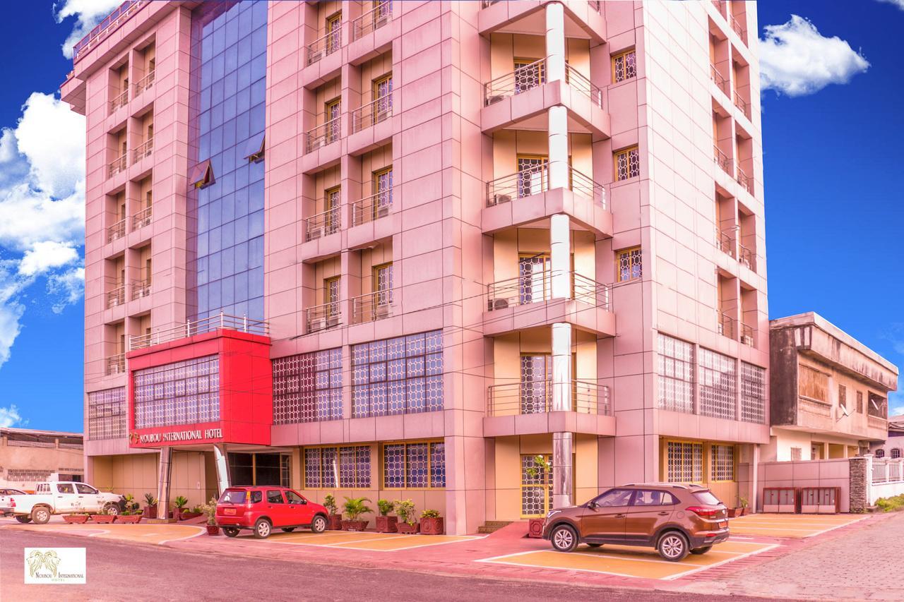 Noubou International Hotel Douala Eksteriør billede