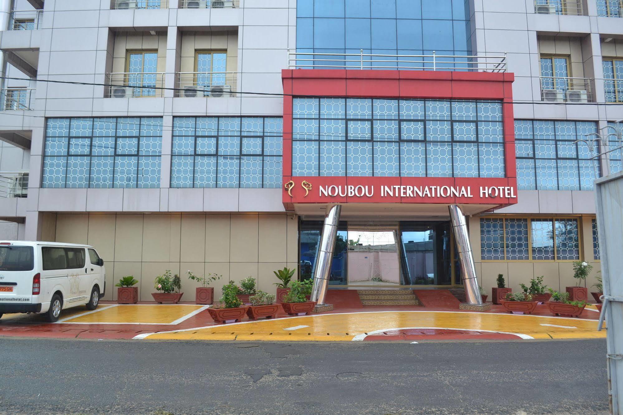 Noubou International Hotel Douala Eksteriør billede