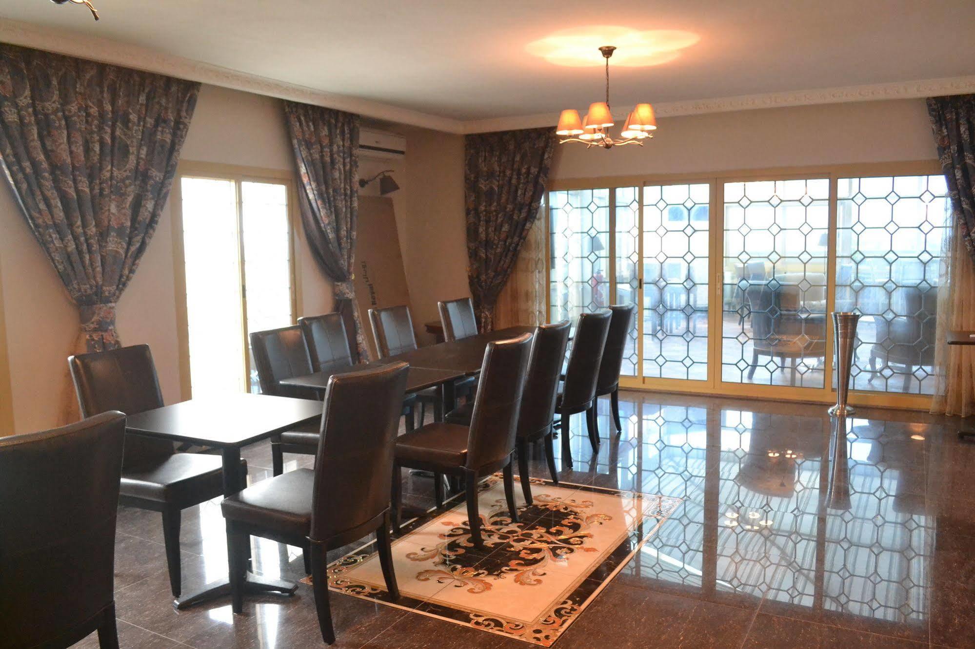 Noubou International Hotel Douala Eksteriør billede